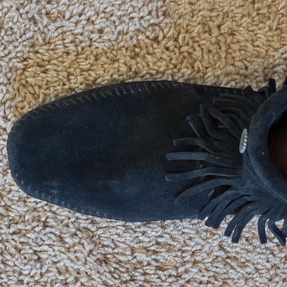 Minnetonka Moccasin Hi Top Back Zip Boot - Picture 13 of 13